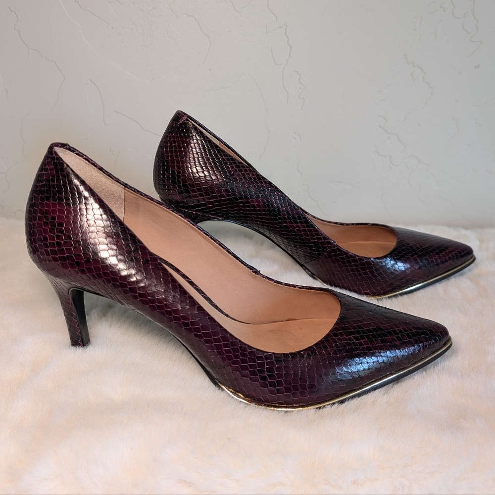 Klub Nico Burgundy Snakeskin Texture Leather Pumps Heels | Size 9 | 3.5” Heel